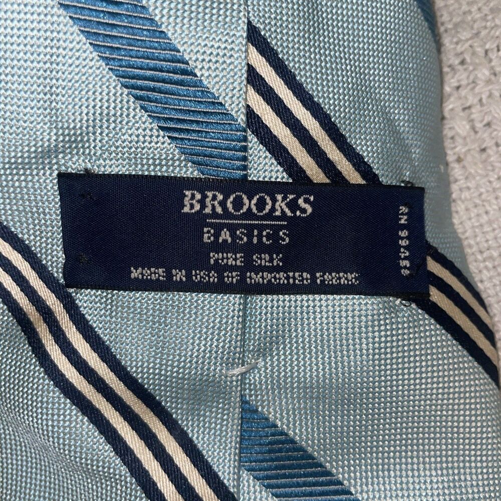 Brooks Basics Mens Dress Tie Size 56” 3.75” Blue Repp Silk Business Formal - Picture 2 of 12
